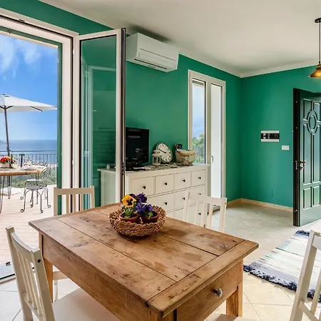 1 Bedroom Amazing In Casa vacanze Diano Marina